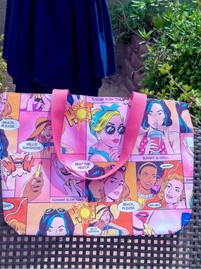 Pop-Art Estée Lauder Comic Print Tote Multicolored Pink Polka Dot Interior NWOT